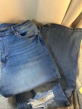 Classic Blue Women’s Jeans - Mid Wash Distressed